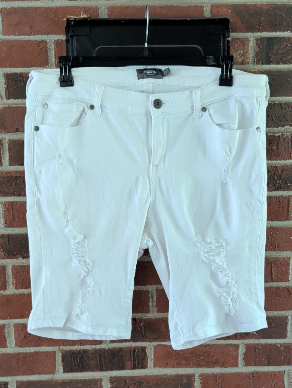 Torrid White Denim Distressed  Bermuda Shorts Size 18